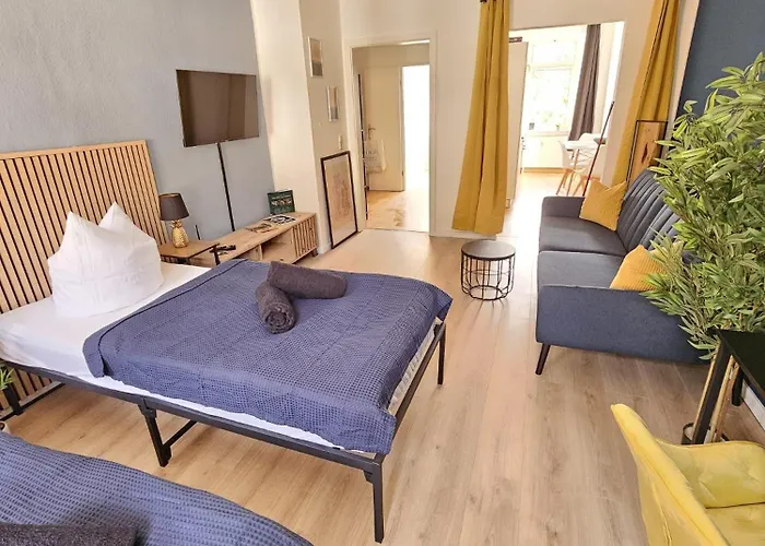 Moderne In Unmittelbarer Naehe Zum Schloss Апартаменты *